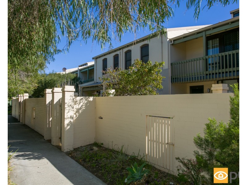 2/8 Suffolk Street, Fremantle WA 6160