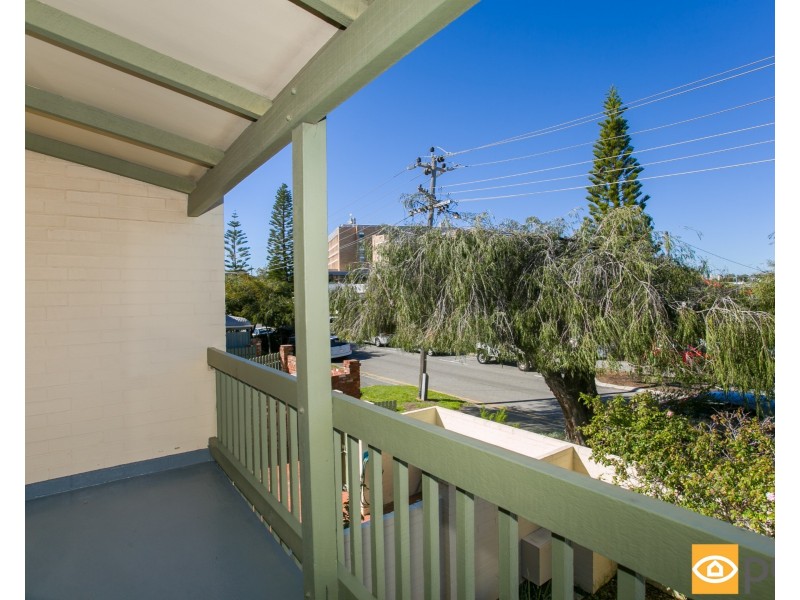 2/8 Suffolk Street, Fremantle WA 6160
