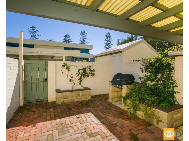 2/8 Suffolk Street, Fremantle WA 6160