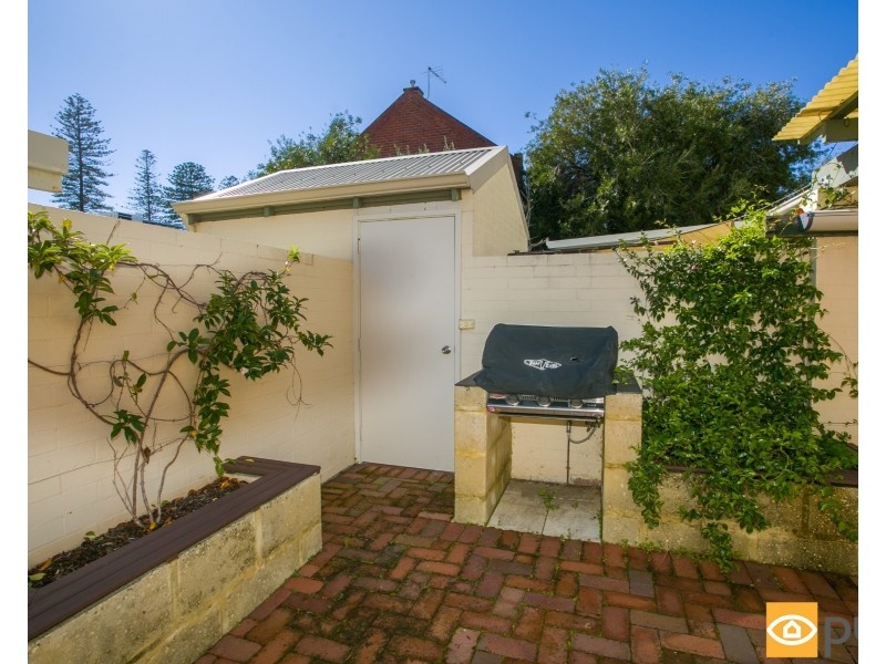 2/8 Suffolk Street, Fremantle WA 6160