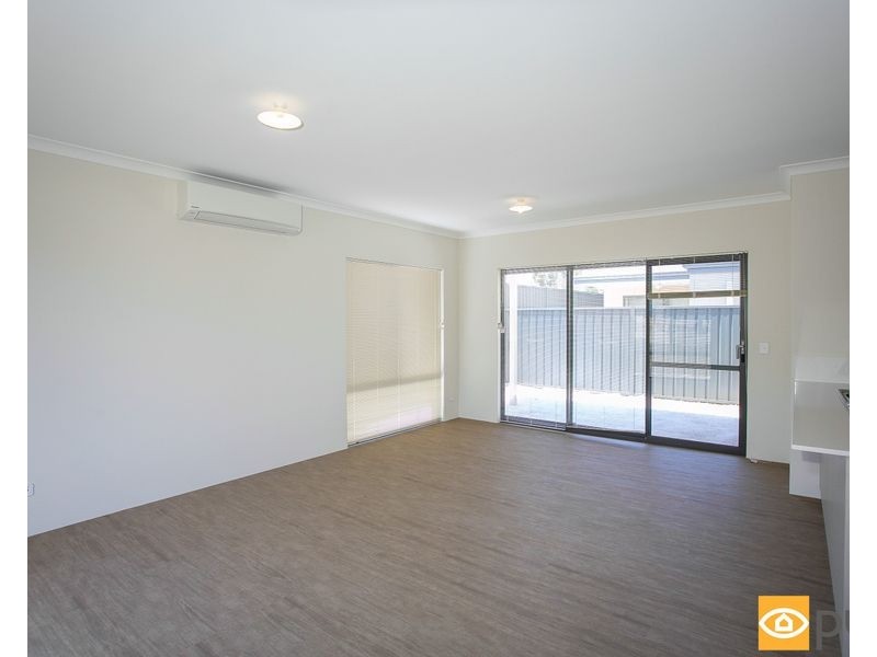 1/45 Colne Way, Girrawheen WA 6064