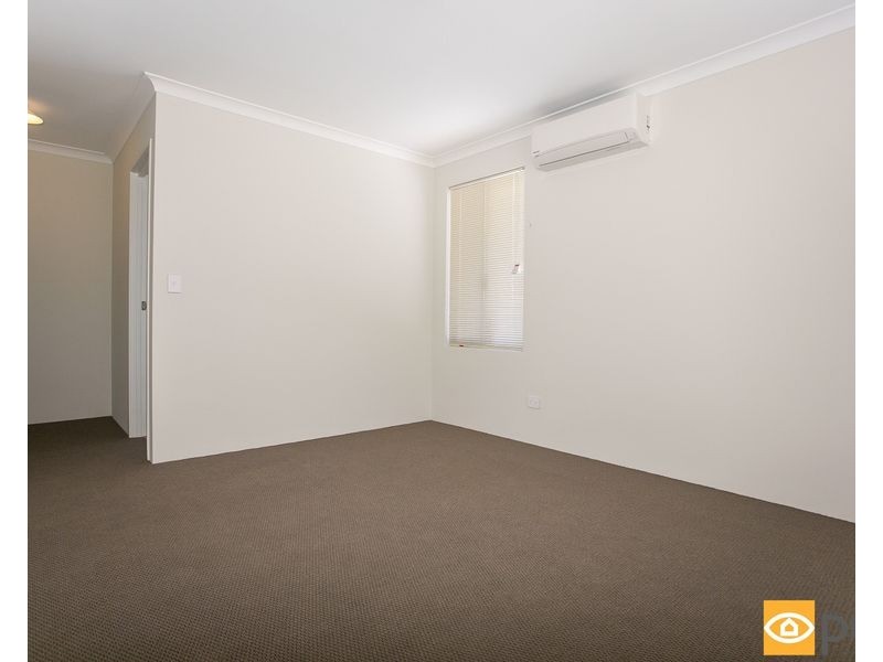 1/45 Colne Way, Girrawheen WA 6064