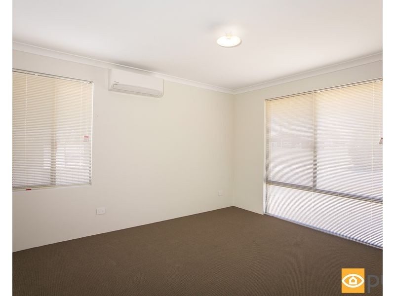 1/45 Colne Way, Girrawheen WA 6064