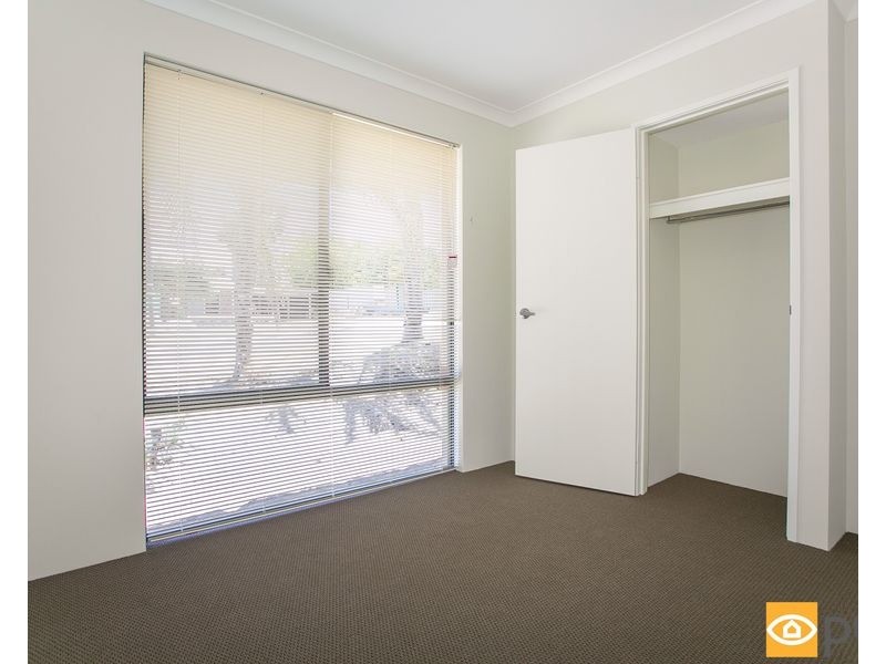 1/45 Colne Way, Girrawheen WA 6064