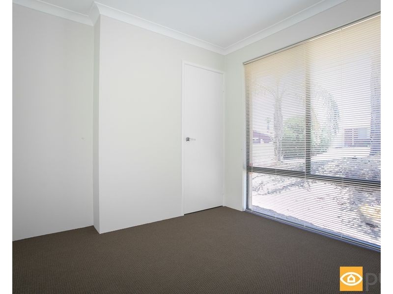 1/45 Colne Way, Girrawheen WA 6064