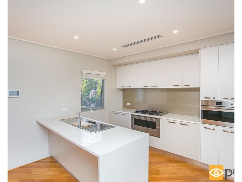 14B The Avenue, Crawley WA 6009