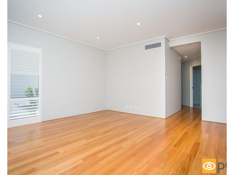 14B The Avenue, Crawley WA 6009