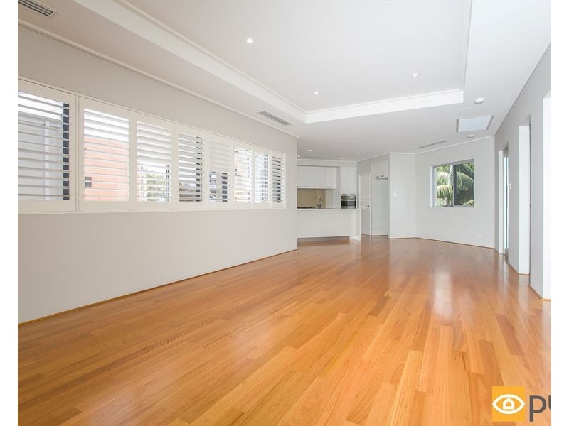 14B The Avenue, Crawley WA 6009