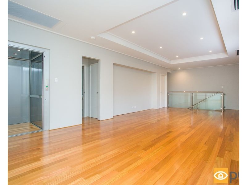 14B The Avenue, Crawley WA 6009