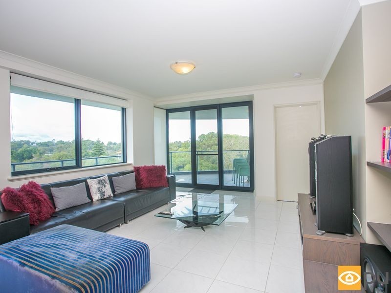 64/36 Kings Park Road, West Perth WA 6005