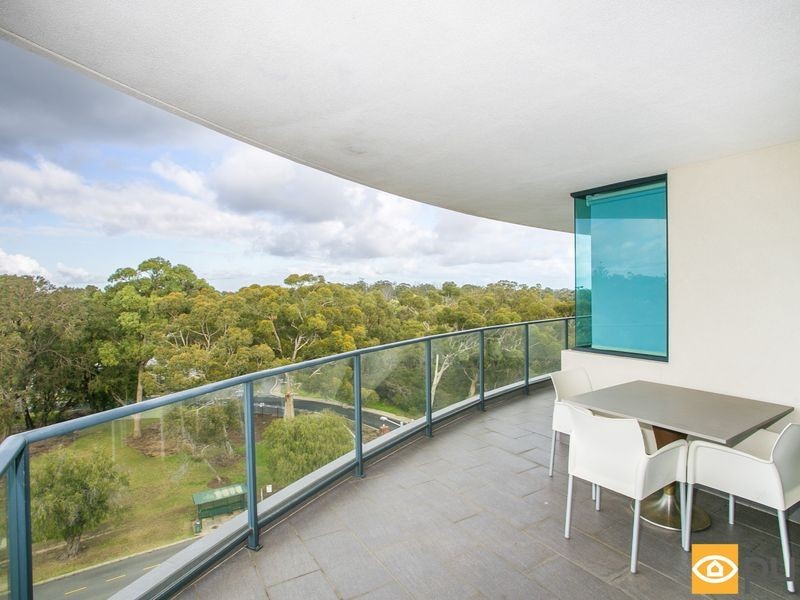 64/36 Kings Park Road, West Perth WA 6005