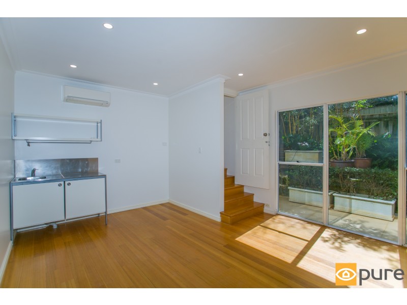 12 George Street, Cottesloe WA 6011