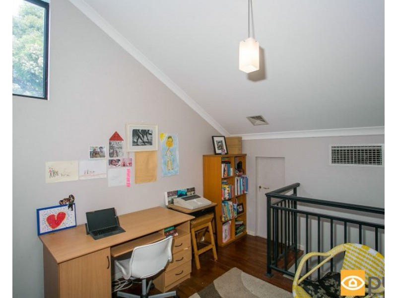 143A Stevens Street, White Gum Valley WA 6162