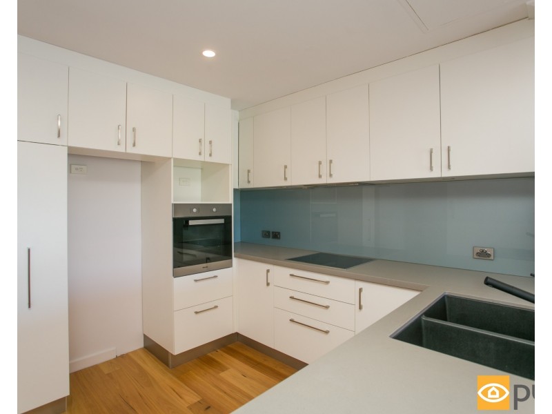 32/118 Mounts Bay Road, Perth WA 6000