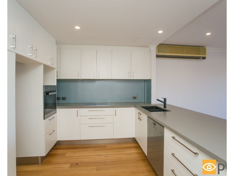 32/118 Mounts Bay Road, Perth WA 6000