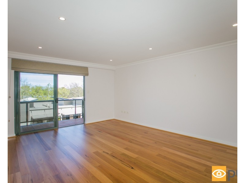 32/118 Mounts Bay Road, Perth WA 6000