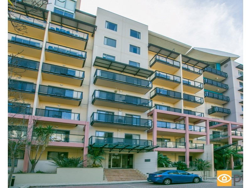 32/118 Mounts Bay Road, Perth WA 6000