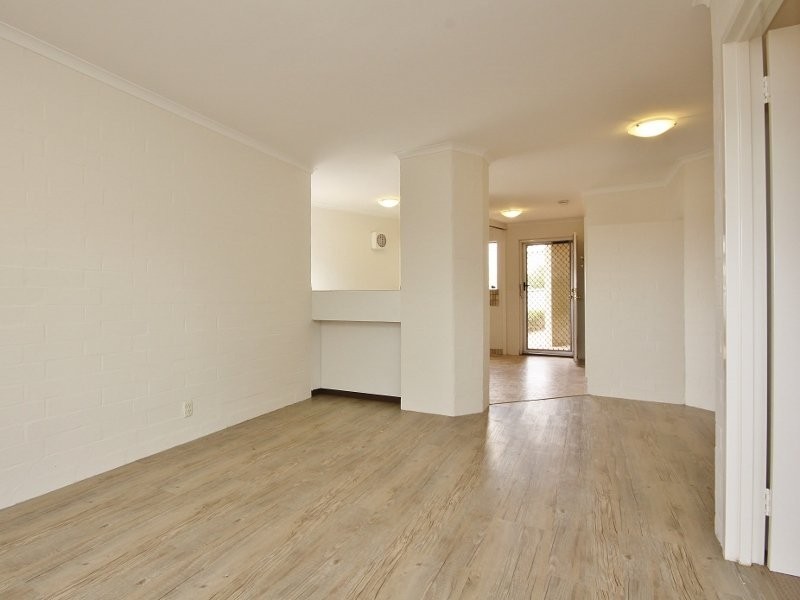 1/100 McMaster Street, Victoria Park WA 6100