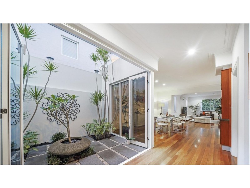 39A Bay Road, Claremont WA 6010