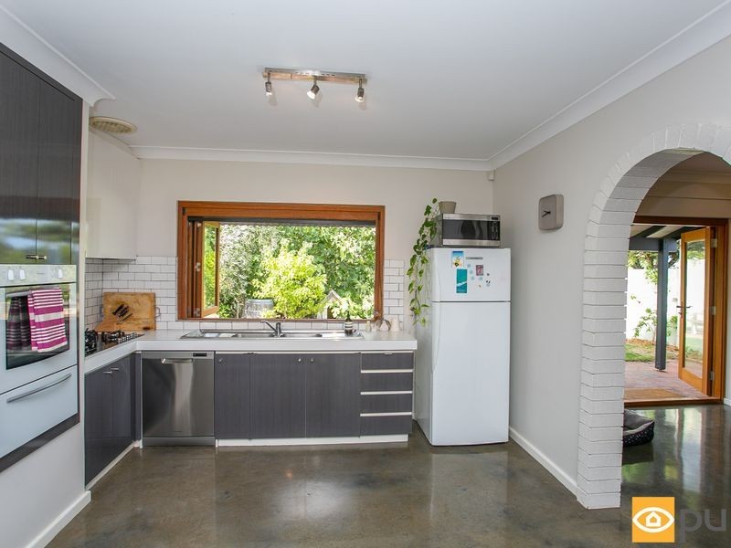 39 Tarongo Way, City Beach WA 6015