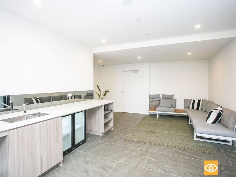 607/6 Baumea Way, Innaloo WA 6018