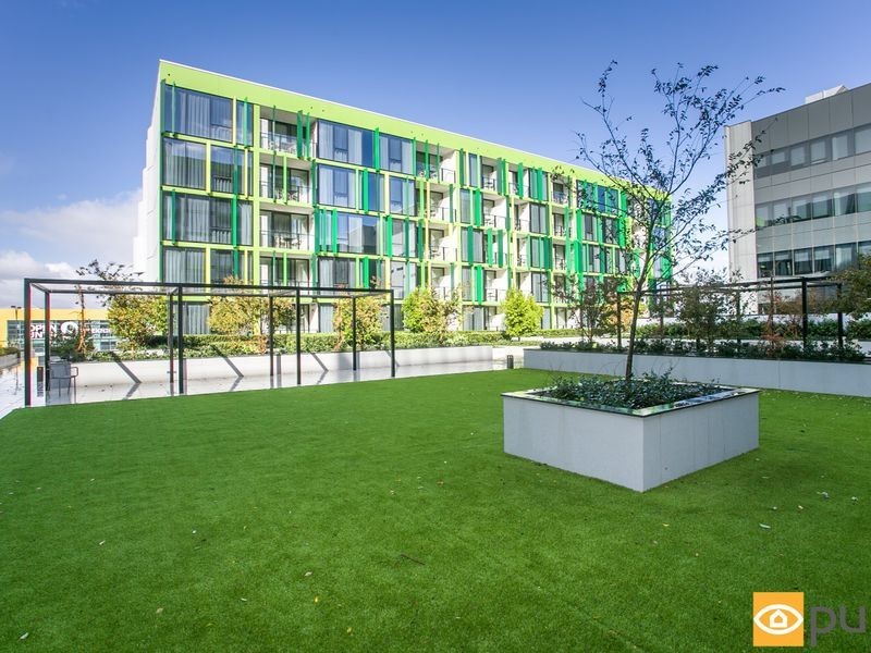 607/6 Baumea Way, Innaloo WA 6018