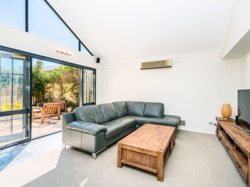 17 Ashton Avenue, Claremont WA 6010