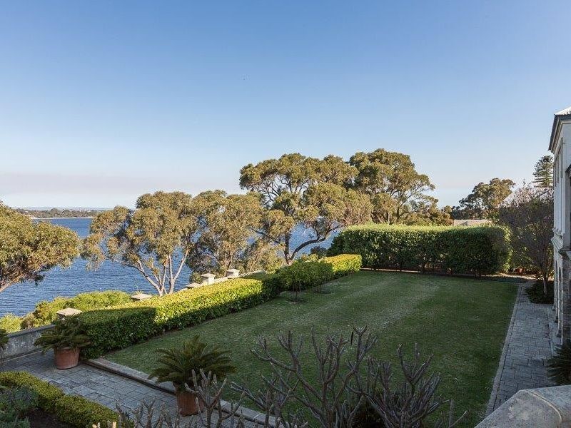 8 Bindaring Parade, Claremont WA 6010