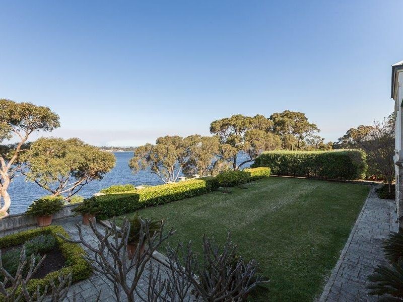 8 Bindaring Parade, Claremont WA 6010