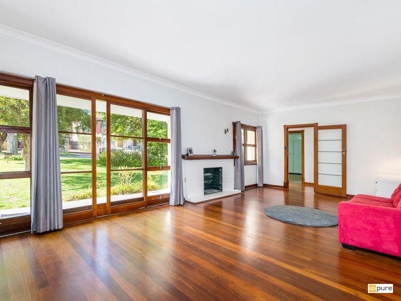 14 Viking Road, Dalkeith WA 6009