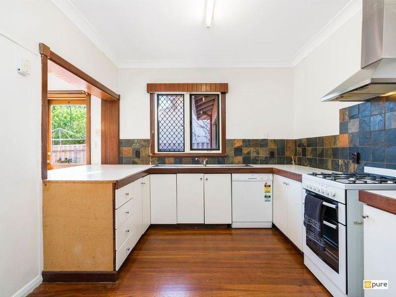 14 Viking Road, Dalkeith WA 6009