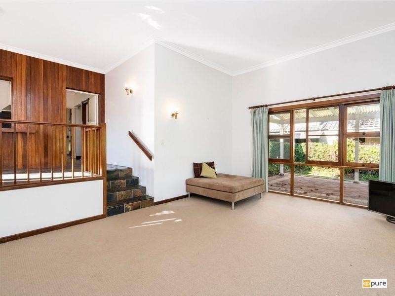 14 Viking Road, Dalkeith WA 6009
