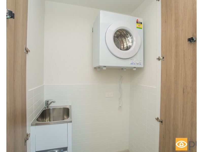 702/6 Baumea Way, Innaloo WA 6018