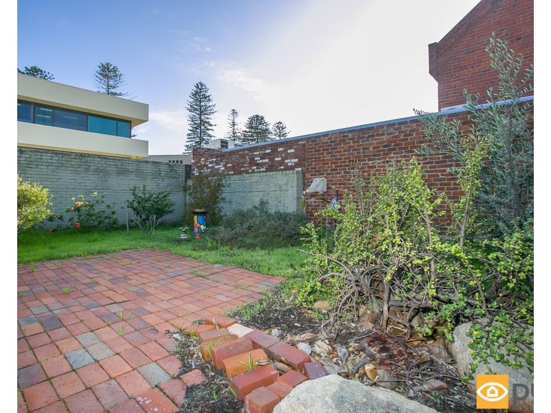 3/8 Suffolk Street, Fremantle WA 6160