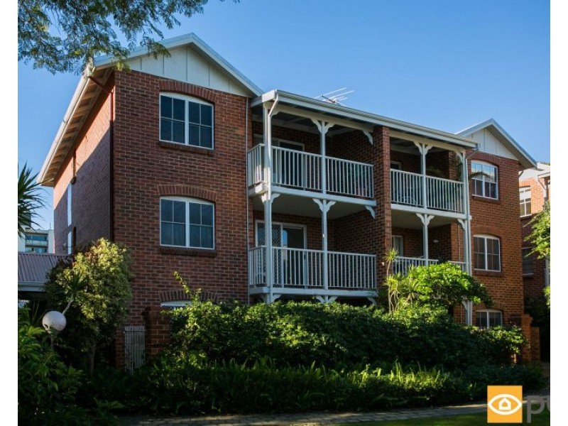 24/2A Fourth Avenue, Mount Lawley WA 6050
