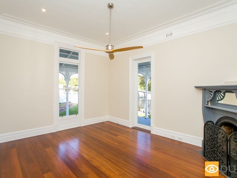 11 Arthur Street, Shenton Park WA 6008