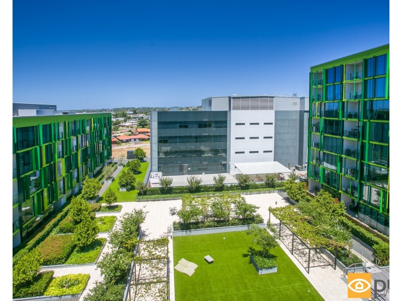 710/6 Baumea Way, Innaloo WA 6018