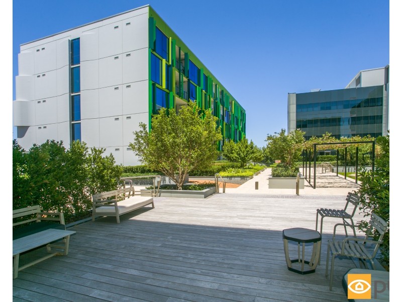 710/6 Baumea Way, Innaloo WA 6018