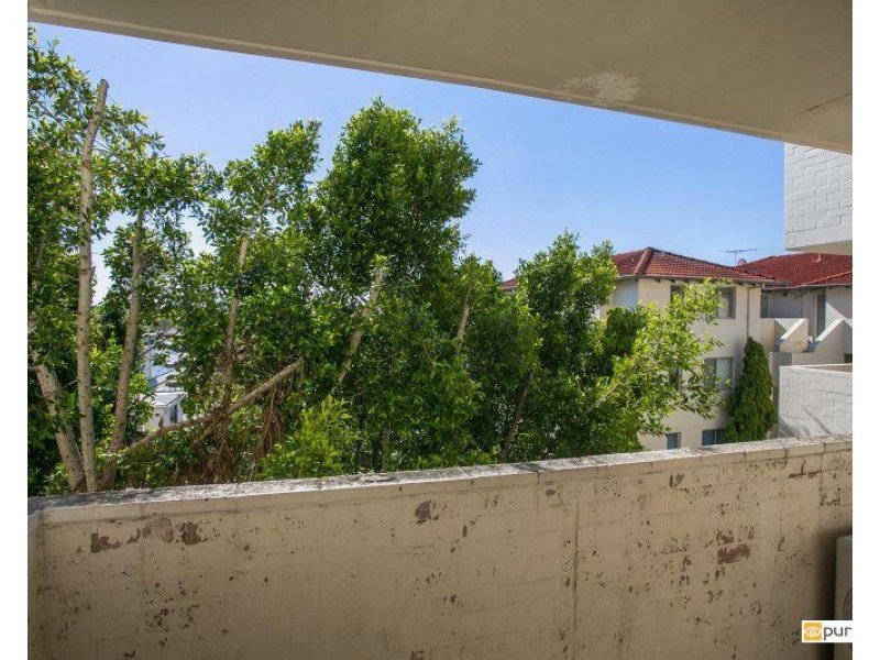 K18/45 King George Street, Victoria Park WA 6100