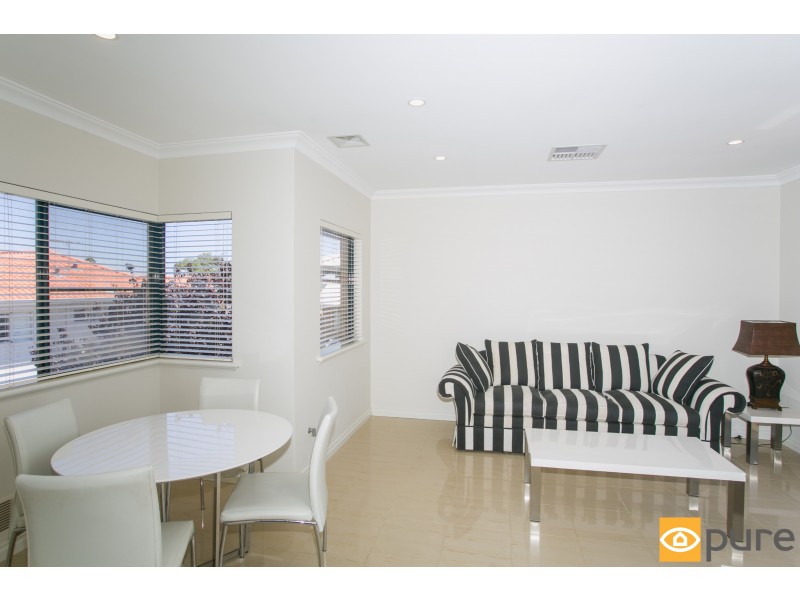 2/53 Mary Street, Como WA 6152