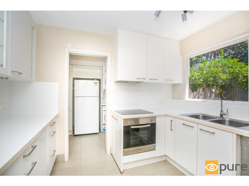 14 Freshwater Close, Claremont WA 6010