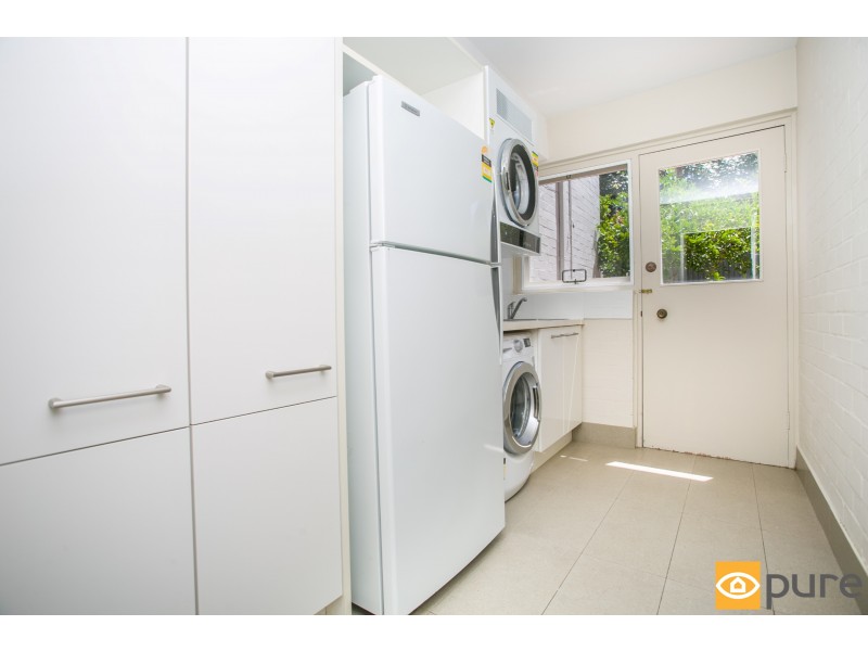 14 Freshwater Close, Claremont WA 6010