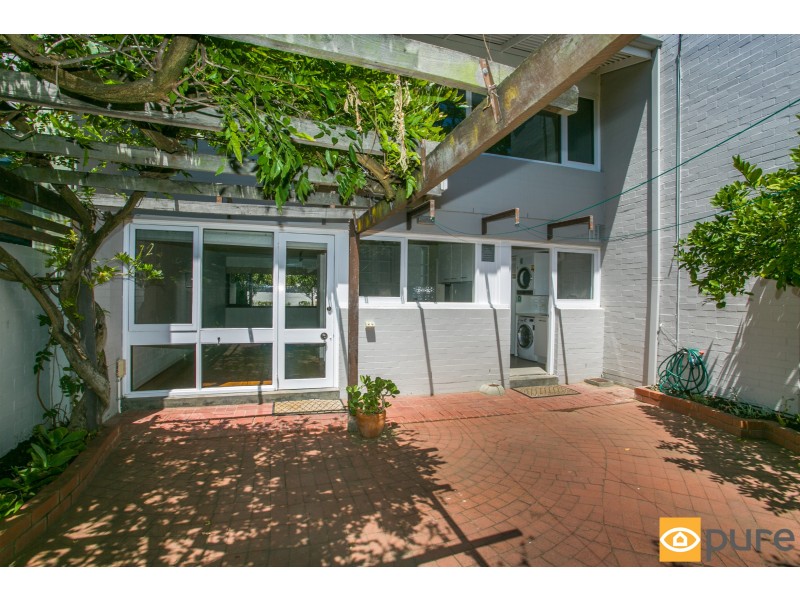 14 Freshwater Close, Claremont WA 6010