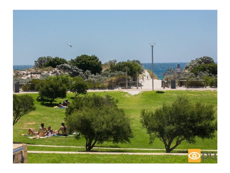 212/17 Freeman Loop, North Fremantle WA 6159