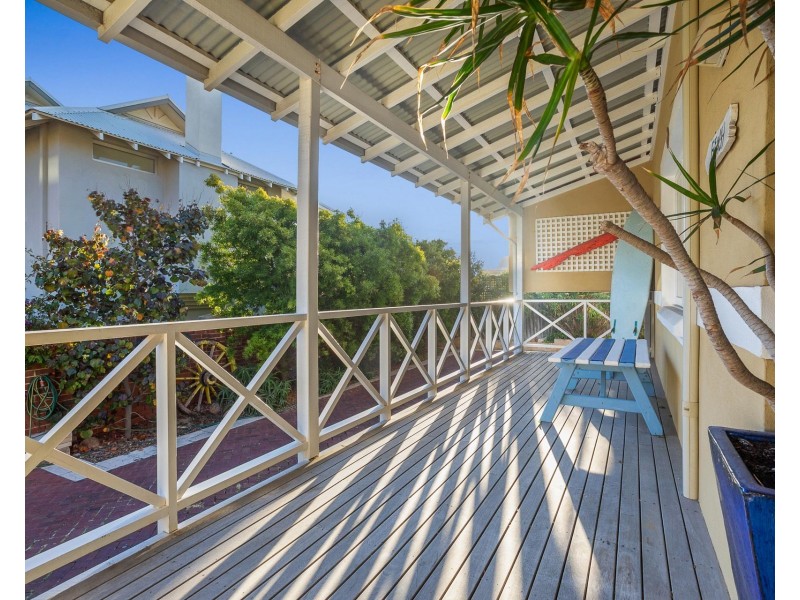 2A Beach Street, Cottesloe WA 6011