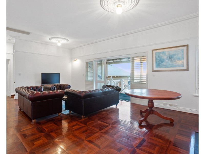 2A Beach Street, Cottesloe WA 6011