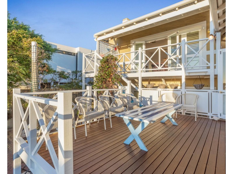2A Beach Street, Cottesloe WA 6011