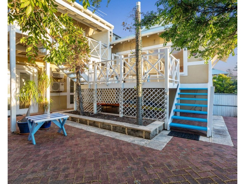 2A Beach Street, Cottesloe WA 6011