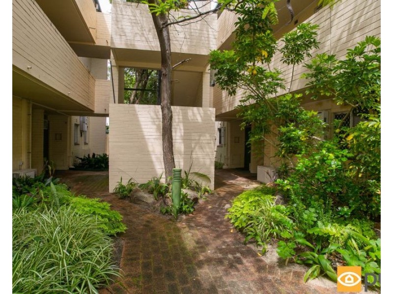 7/12 Onslow Road, Shenton Park WA 6008