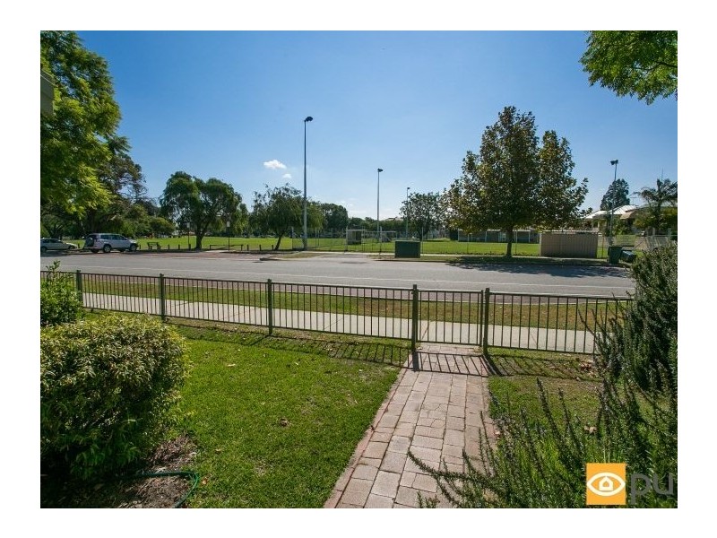 2/1 Mary Street, Como WA 6152